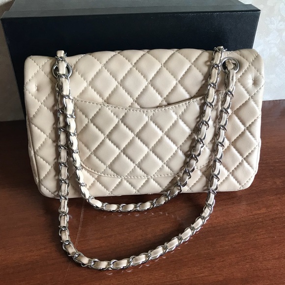 Chanel SOLD - Picture 3 of 7